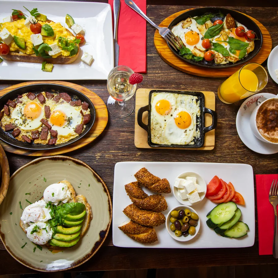 Scene: Breakfast Table